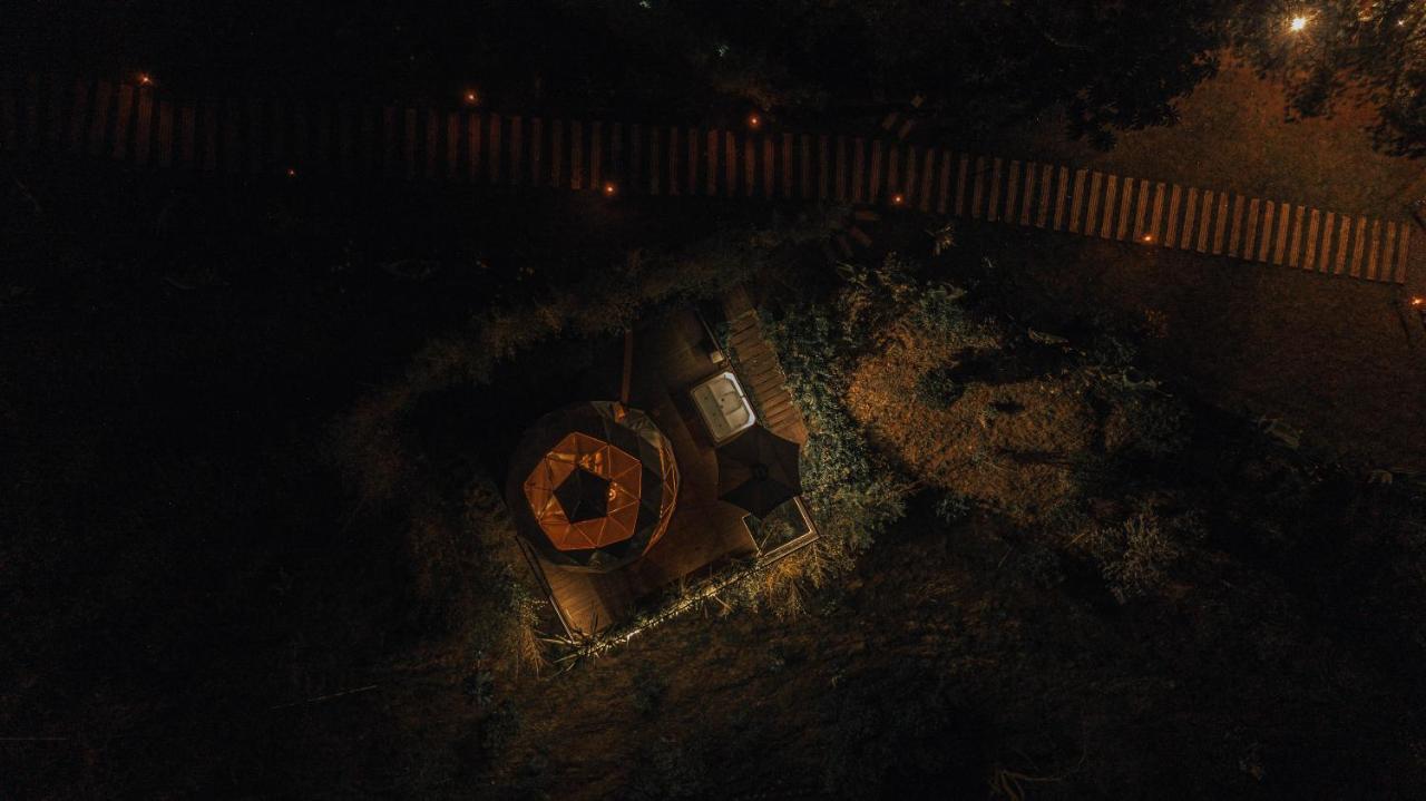ホテル Domus Glamping Guatapé エクステリア 写真